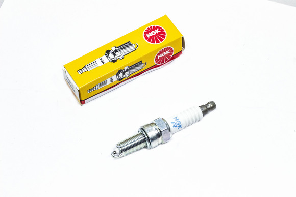 Свеча NGK CPR8E pitbikemarket.ru